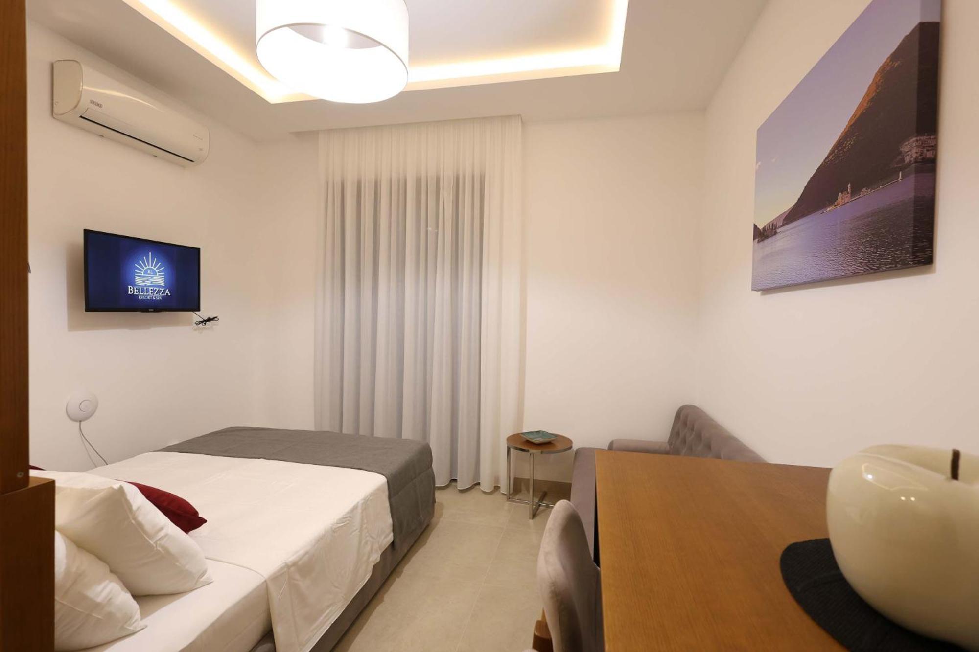 Bellezza Resort & Spa Kotor Phòng bức ảnh