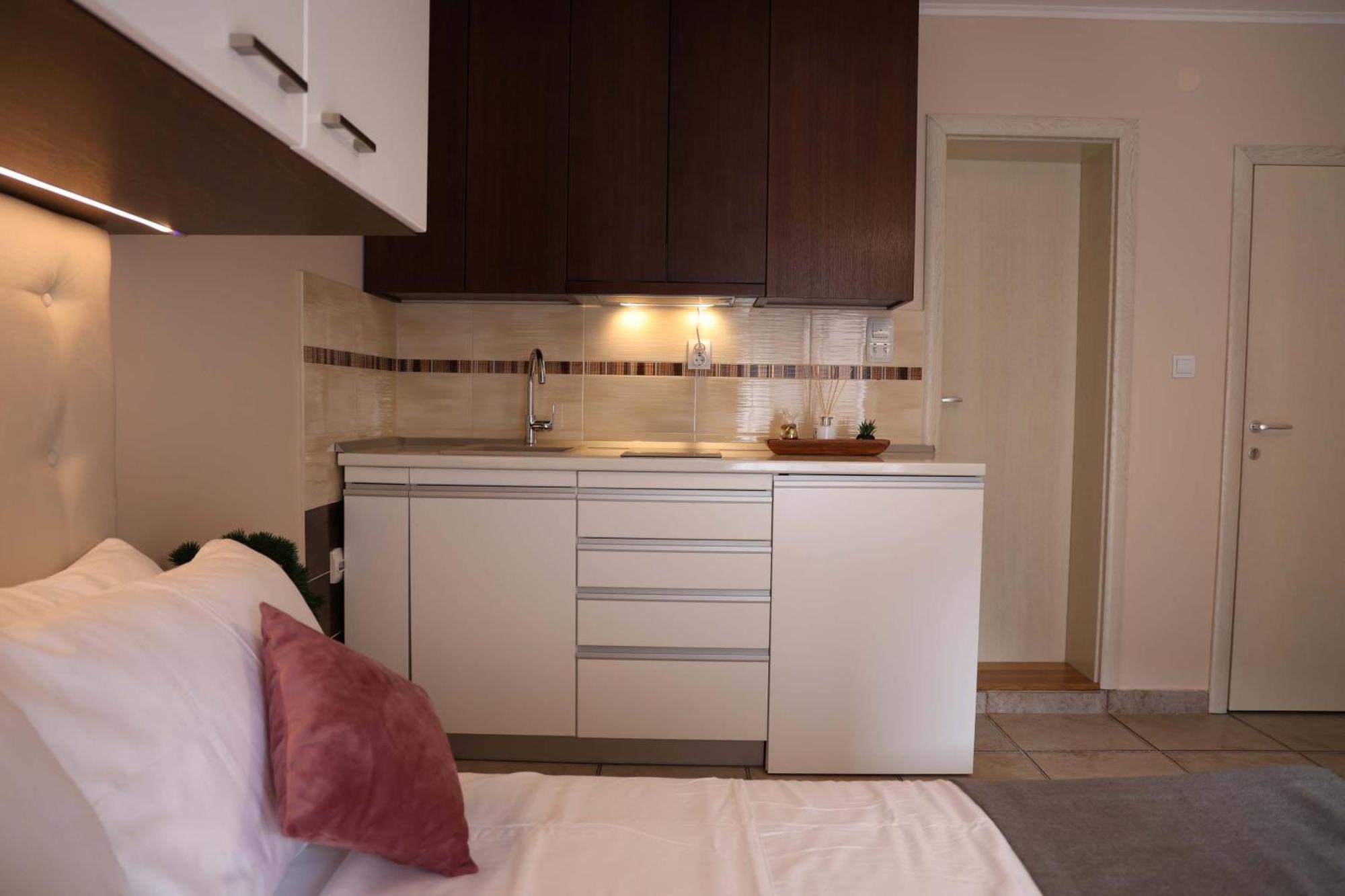 Bellezza Resort & Spa Kotor Phòng bức ảnh